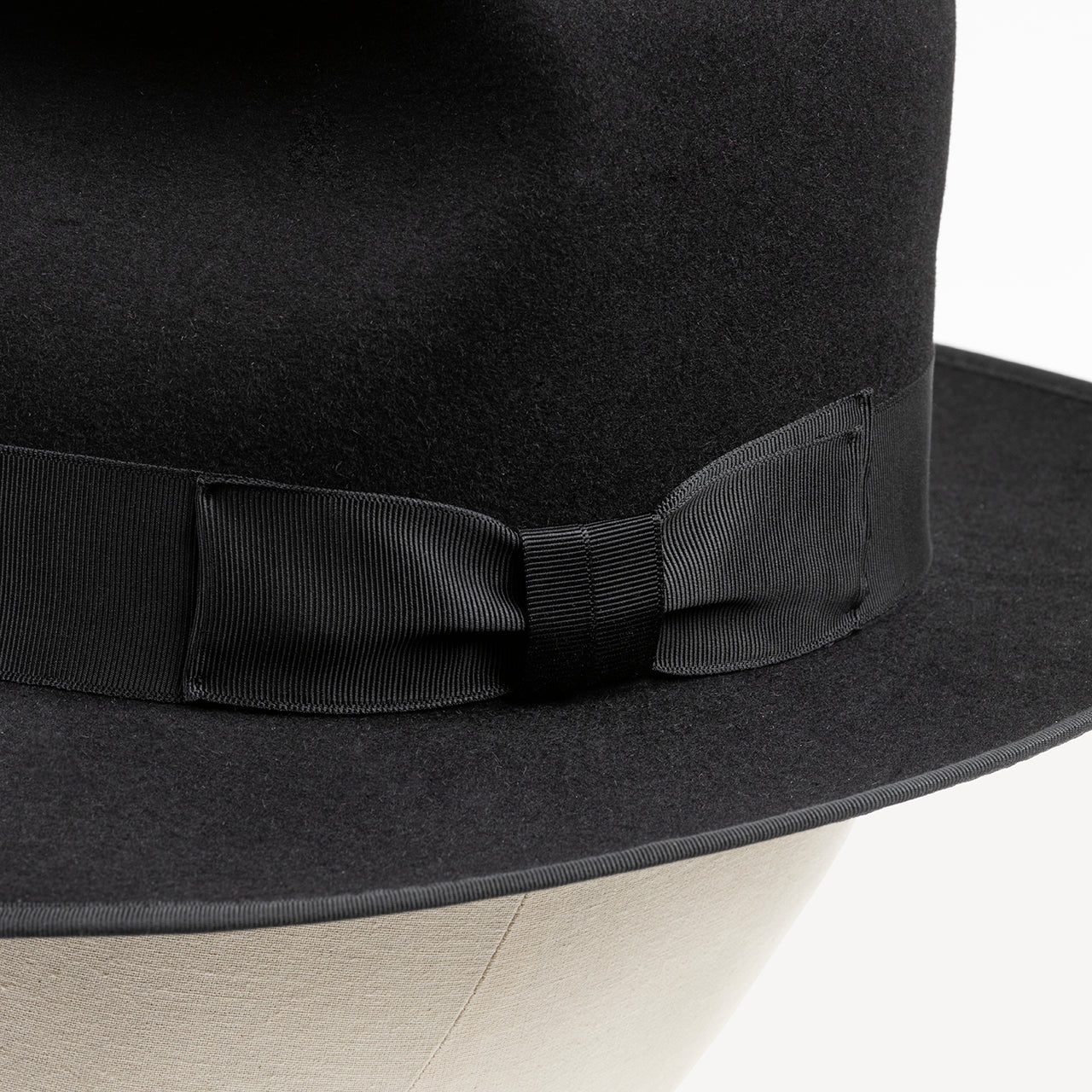 The Major - Black Beaver - Swaine