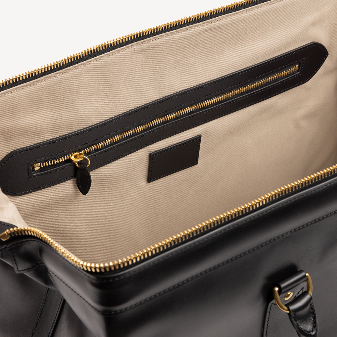 19" Bridle Cambridge Weekender - Black