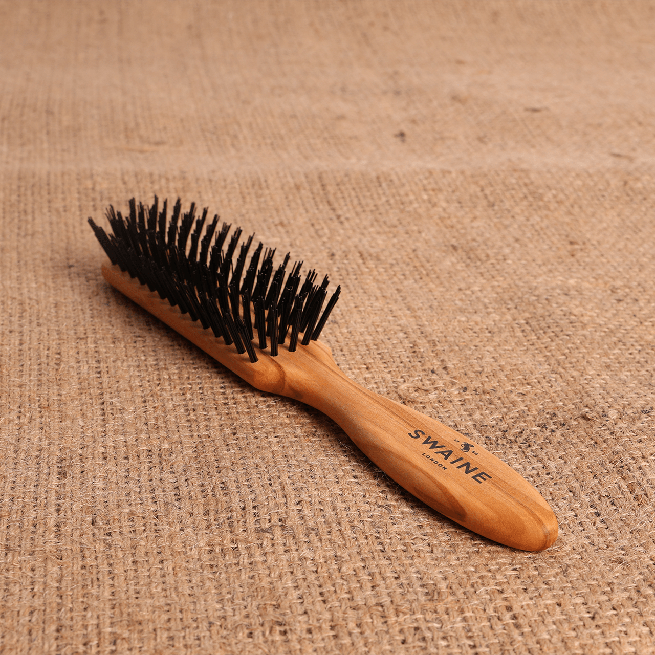 HORSE GROOMING BRUSH – MANE AND TAIL - Swaine Group Ltd