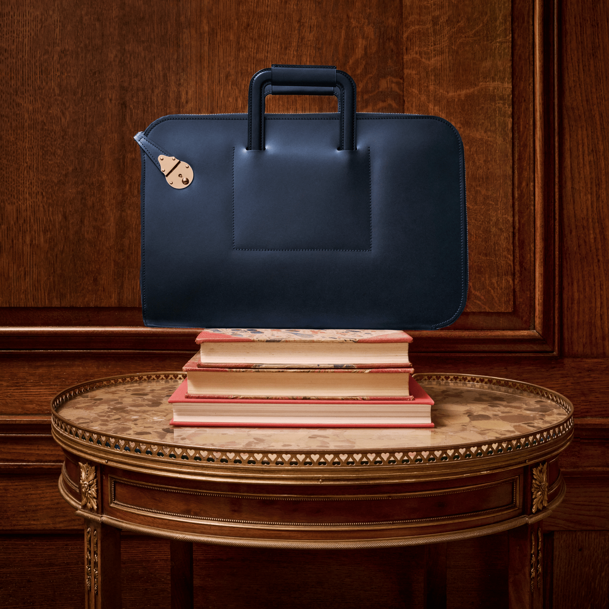 Salisbury II - Navy [Pre - order] - Swaine Group Ltd