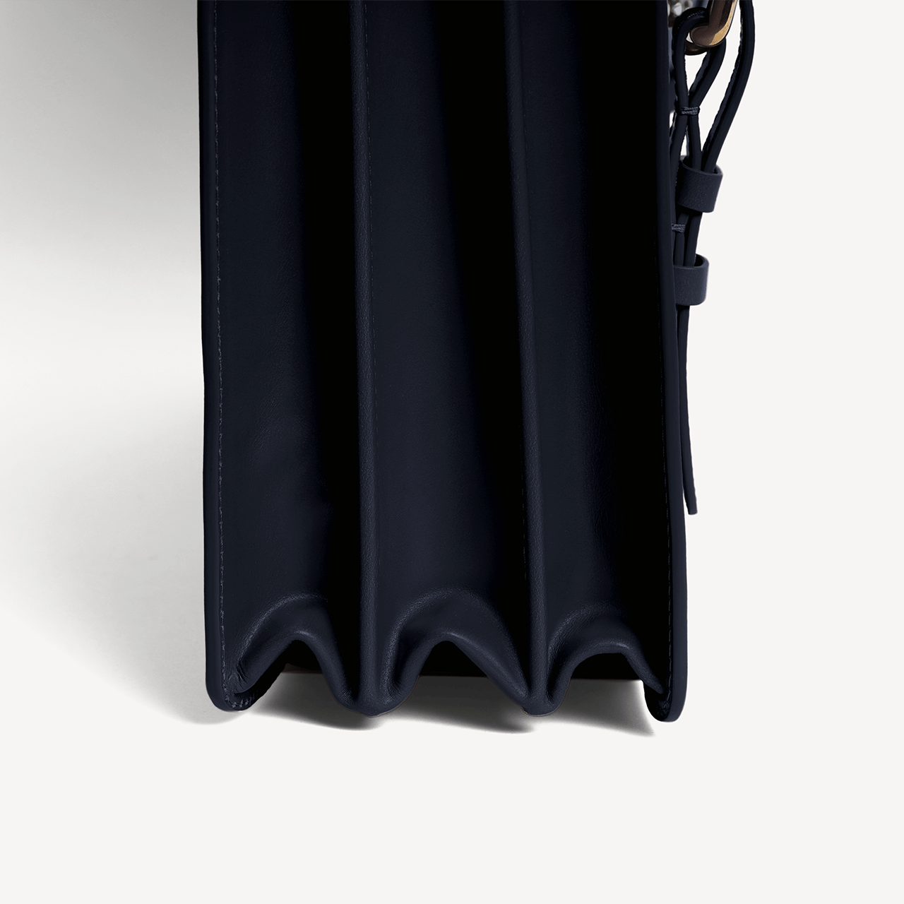 ウェストミンスター3 - ネイビー - スウェイングループ株式会社