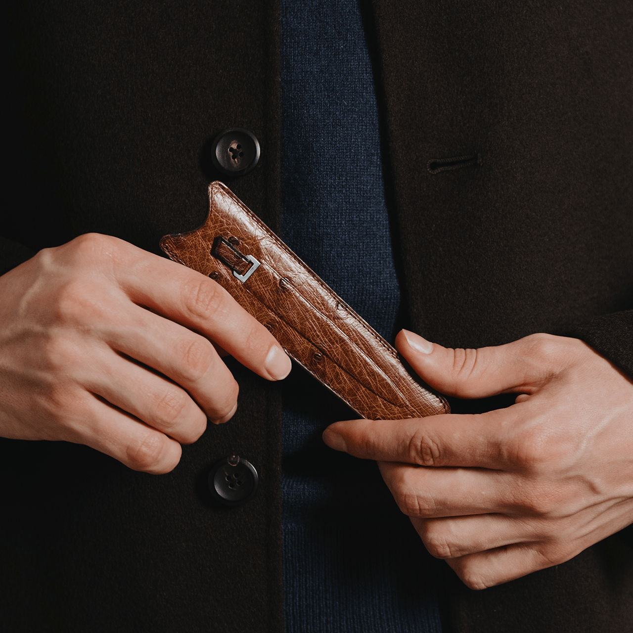 Ostrich Comb Holder - Brown - Swaine Group Ltd