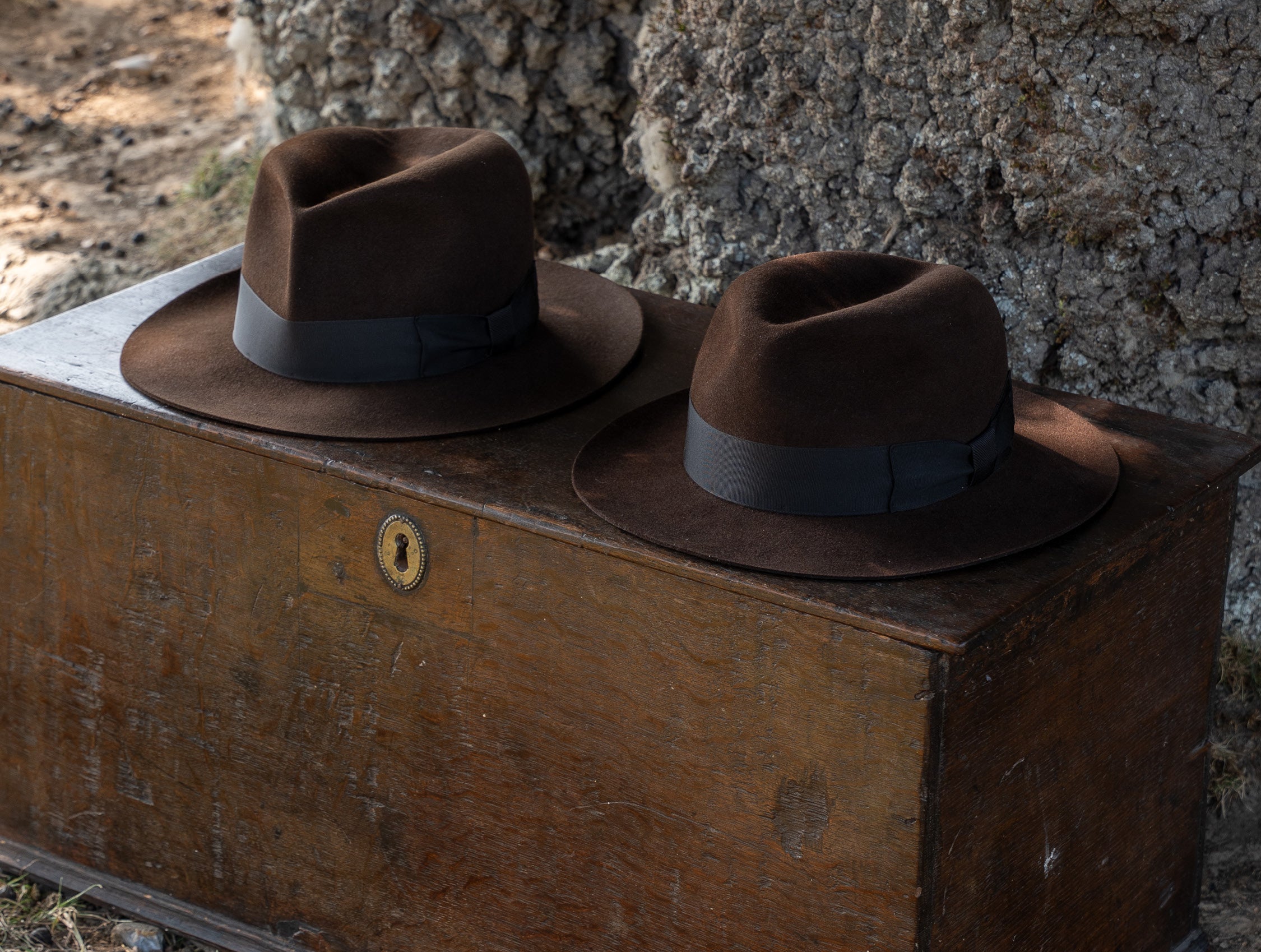 運命の詩人 - インディ・ジョーンズ 運命の帽子の文字盤