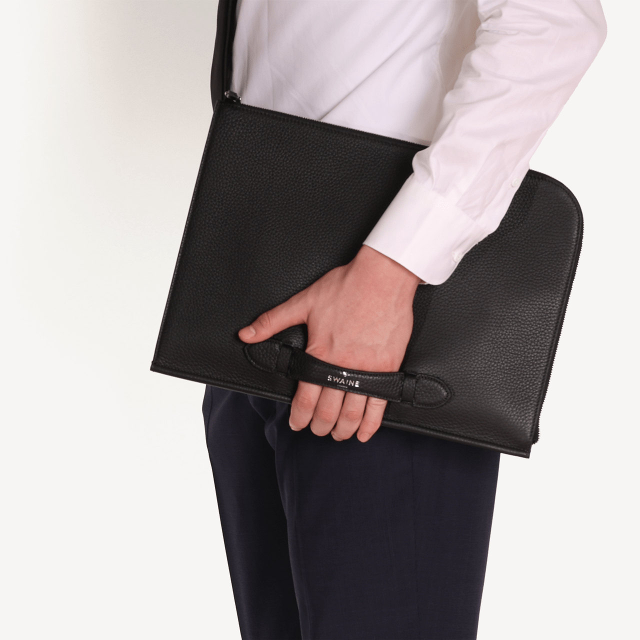 Metropolitan Folio - Black Pebble - Swaine